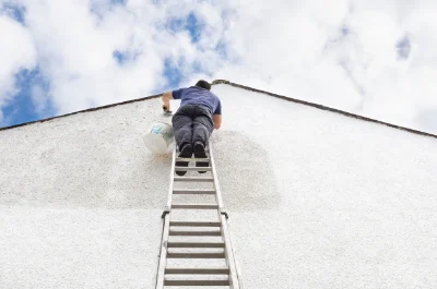 Peinture extérieure à Plounéour-Ménez — façades et ravalement